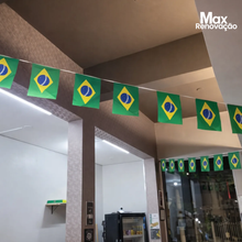 Carregar imagem no visualizador da galeria, Varal de 20 Bandeirinhas Brasil 6 Metros – Copa do Mundo
